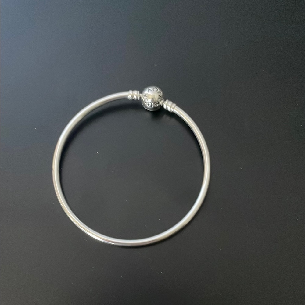 Pandora Logo Clasp Bangle -Sterling silver